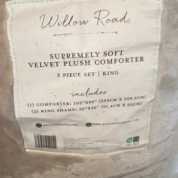 Willow Road Velvet Plush Comforter Set in Cream - Picture 6 of 9